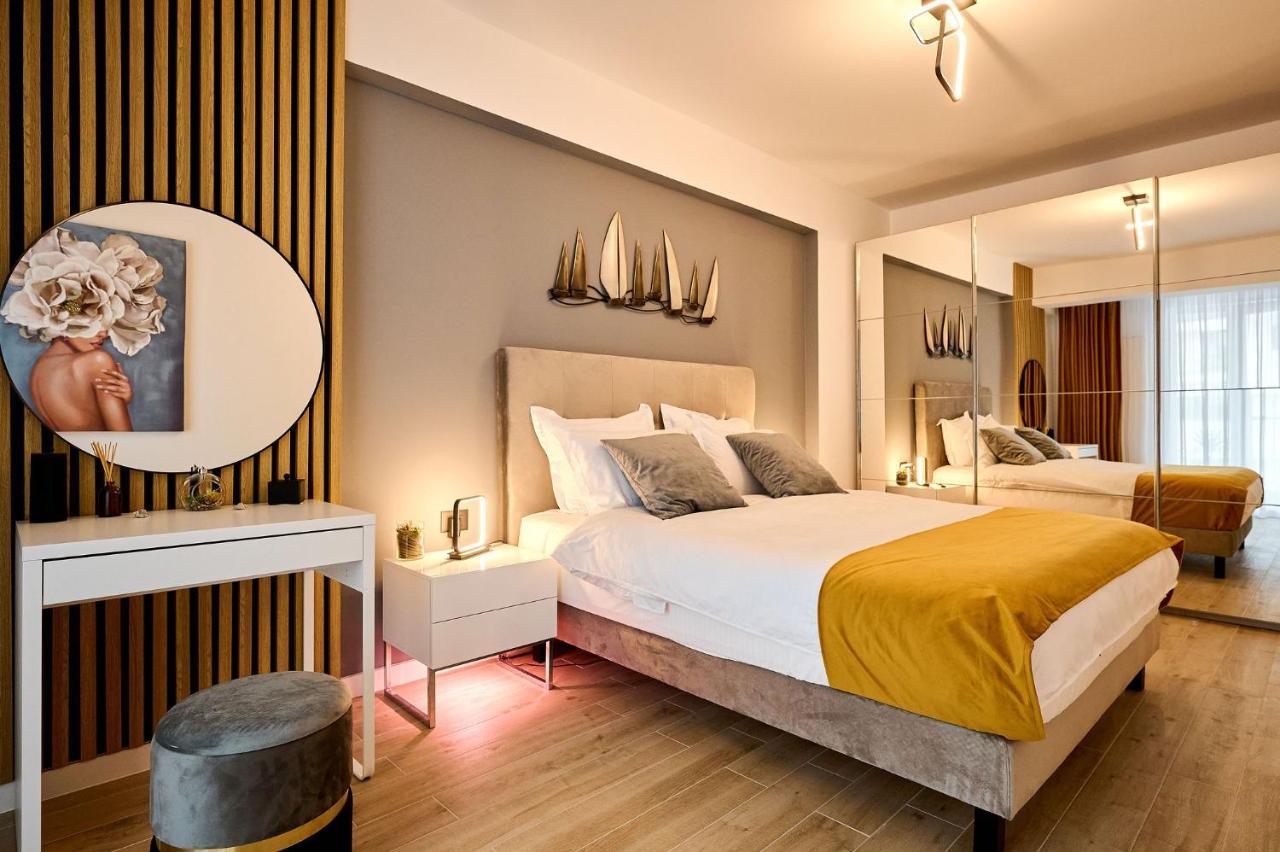 Infinity Summer Crib - Parking * Mamaia