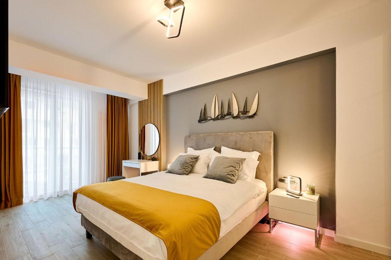 Infinity Summer Crib - Parking Apartament Mamaia
