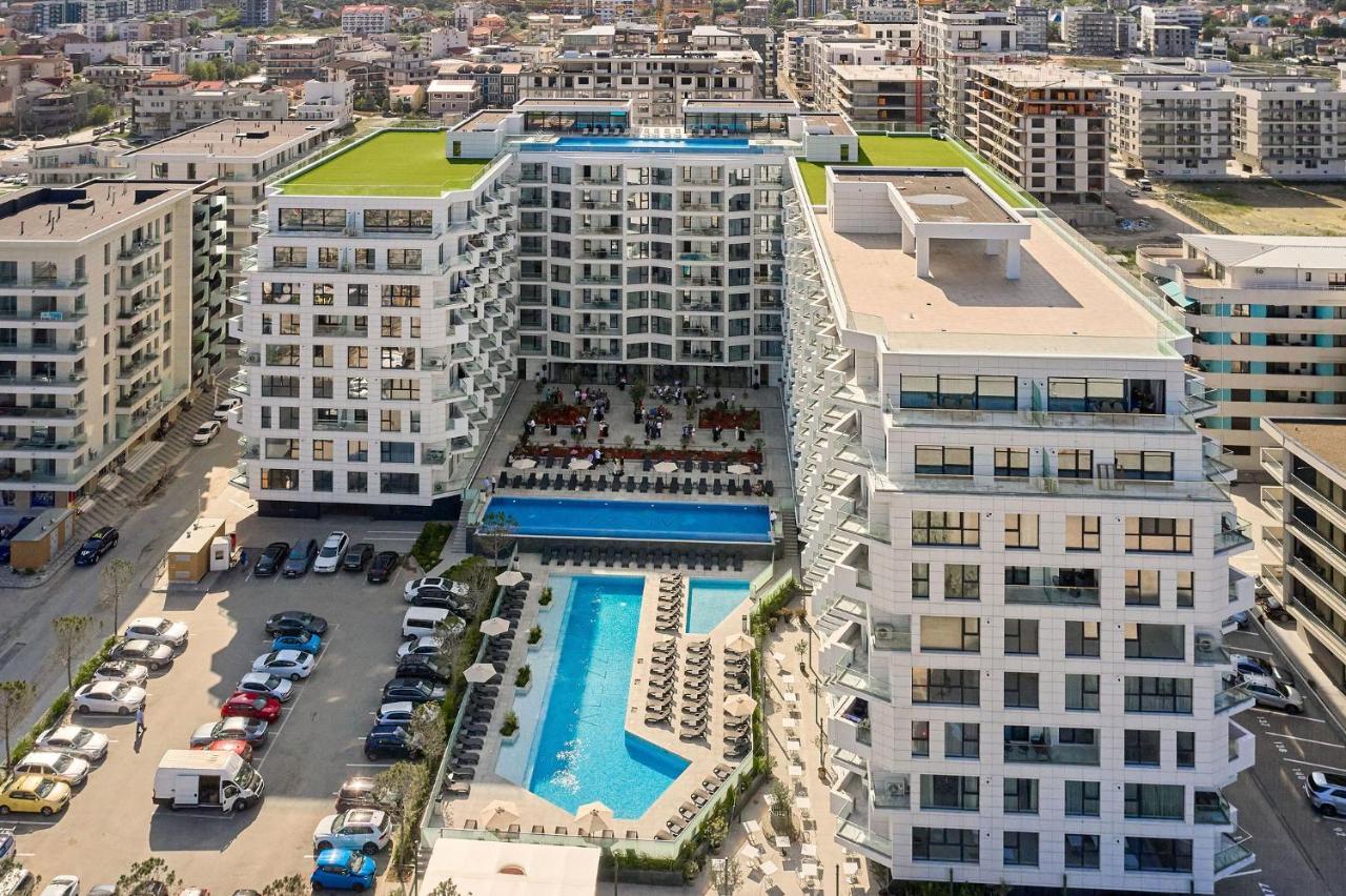 Infinity Summer Crib - Parking
